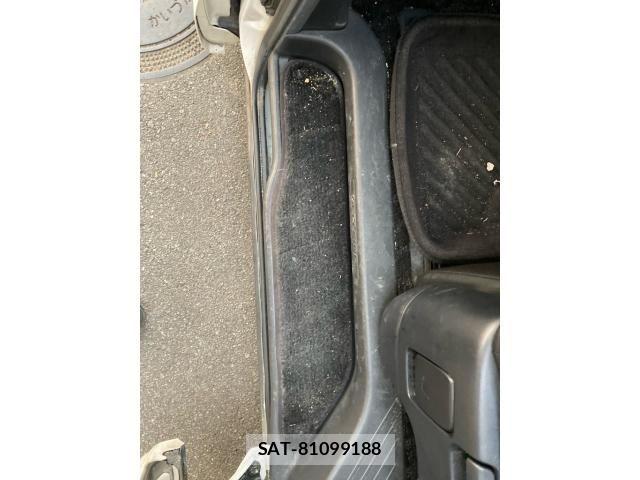Toyota VELLFIRE 2009-11 8210808-14