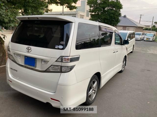 Toyota VELLFIRE 2009-11 8210808-2