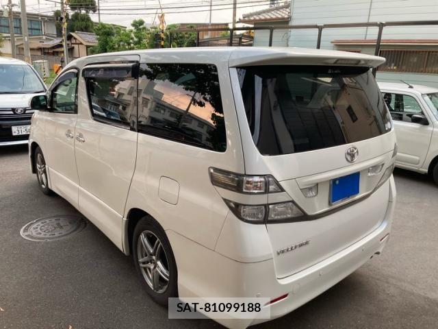 Toyota VELLFIRE 2009-11 8210808-3