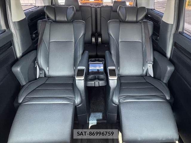 Toyota VELLFIRE 2019-08 8210776-19