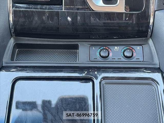 Toyota VELLFIRE 2019-08 8210776-24