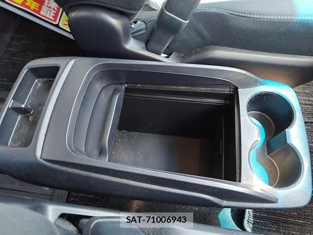 Toyota VELLFIRE 2019-07 8210778-19