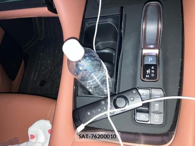 Toyota VELLFIRE 2025-08 8210771-25