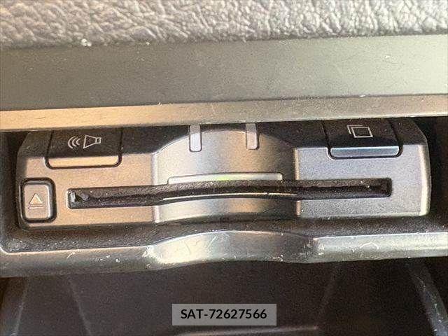 Toyota VELLFIRE 2012-07 8210803-10