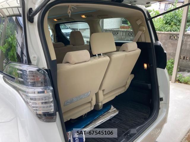 Toyota VELLFIRE 2015-05 8210801-7