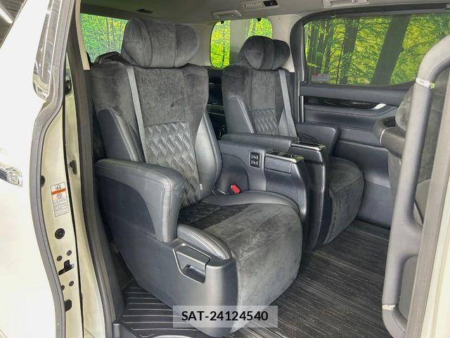 Toyota VELLFIRE 2015-09 8210786-8