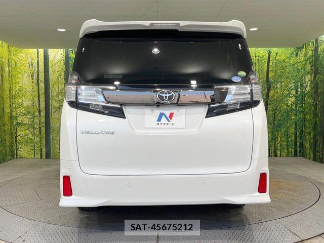 Toyota VELLFIRE 2017-06 8210781-15