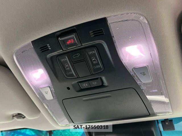 Toyota VELLFIRE 2018-08 8210777-3