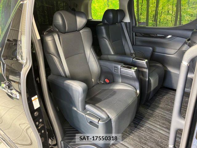 Toyota VELLFIRE 2018-08 8210777-8