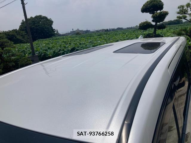 Toyota VELLFIRE 2025-08 8210772-10