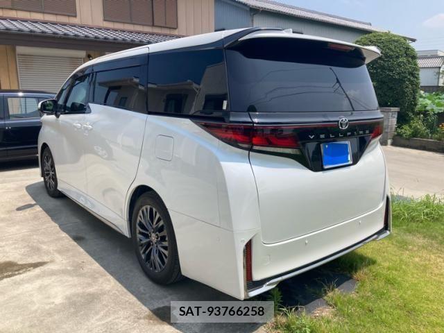 Toyota VELLFIRE 2025-08 8210772-1
