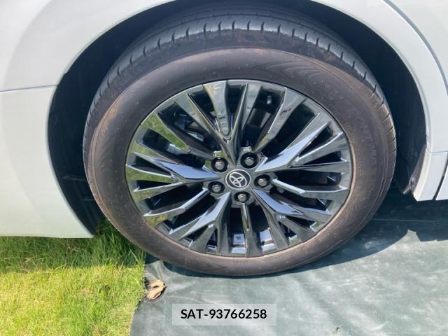 Toyota VELLFIRE 2025-08 8210772-6