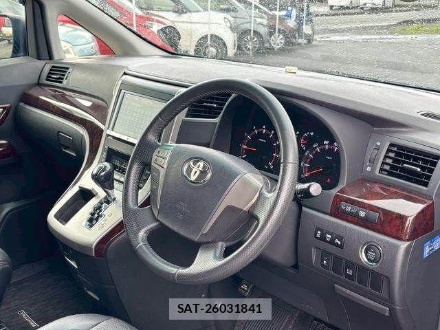 Toyota VELLFIRE 2012-03 8210802-9