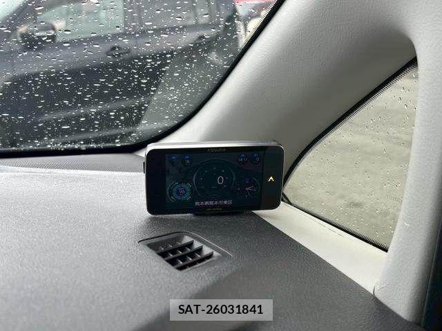 Toyota VELLFIRE 2012-03 8210802-23