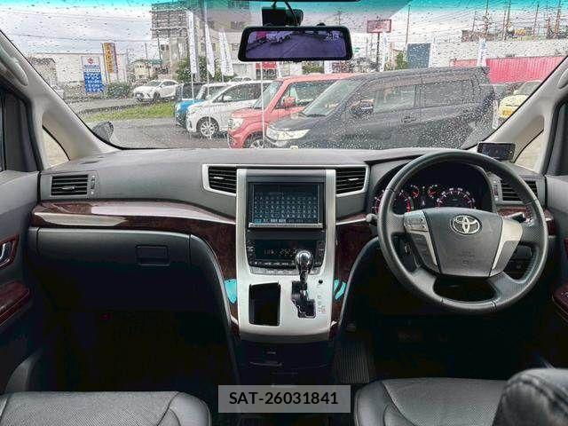 Toyota VELLFIRE 2012-03 8210802-8