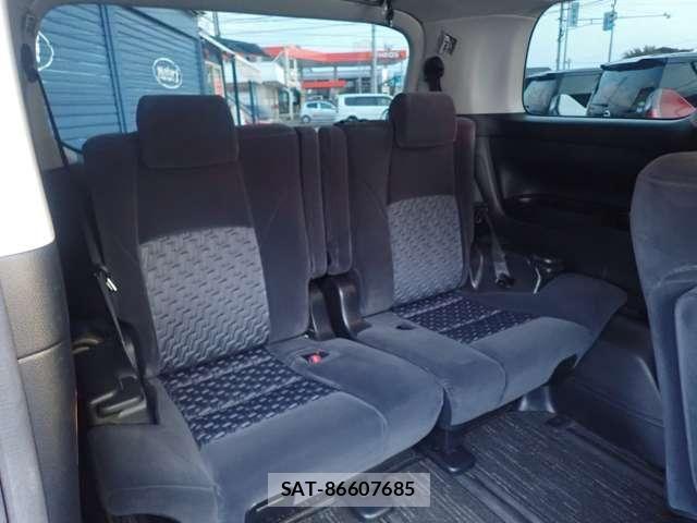 Toyota VELLFIRE 2017-11 8210789-14
