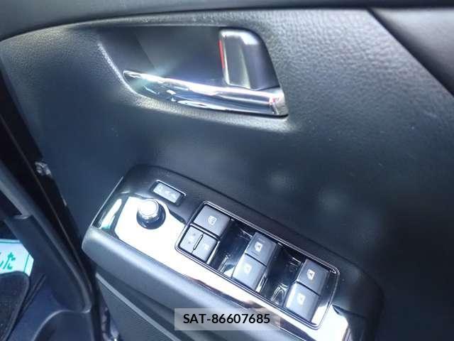 Toyota VELLFIRE 2017-11 8210789-16