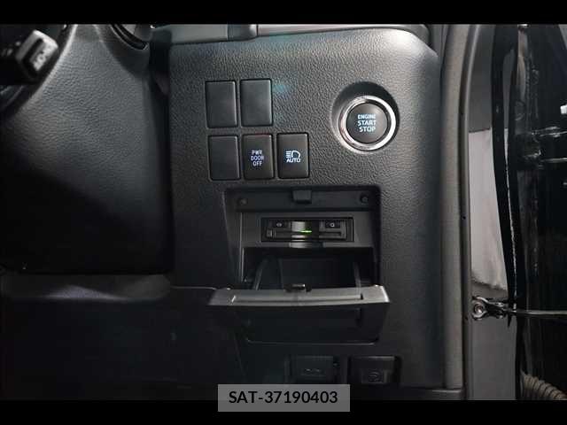 Toyota VELLFIRE 2018-10 8210779-13