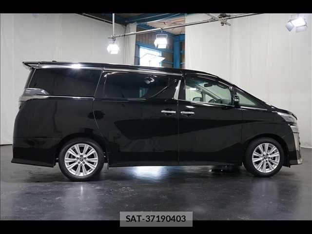 Toyota VELLFIRE 2018-10 8210779-15