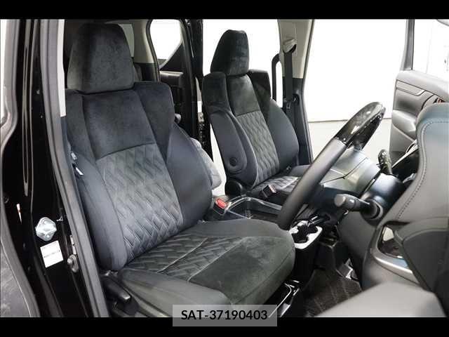 Toyota VELLFIRE 2018-10 8210779-16