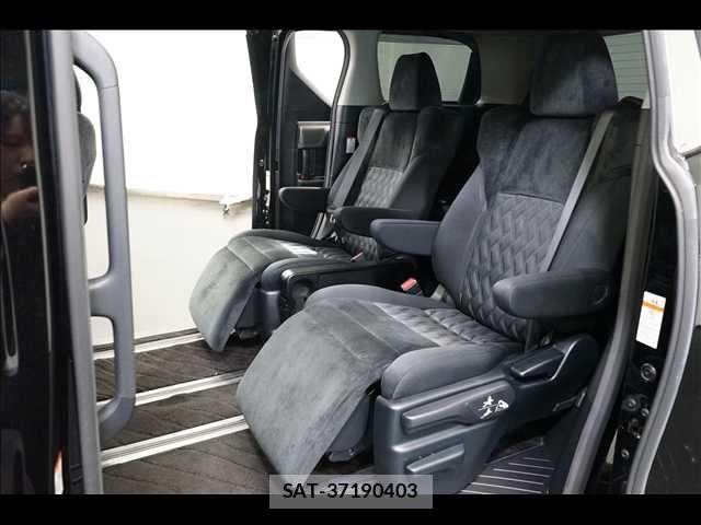 Toyota VELLFIRE 2018-10 8210779-17