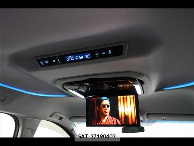 Toyota VELLFIRE 2018-10 8210779-4