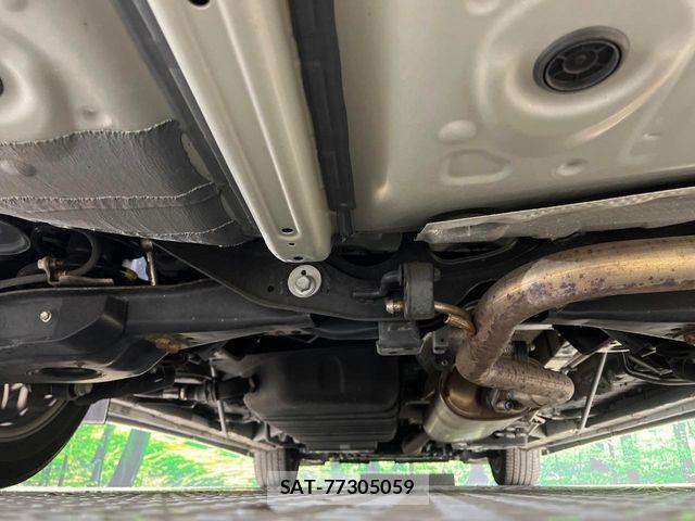 Toyota VELLFIRE 2019-10 8232217-19