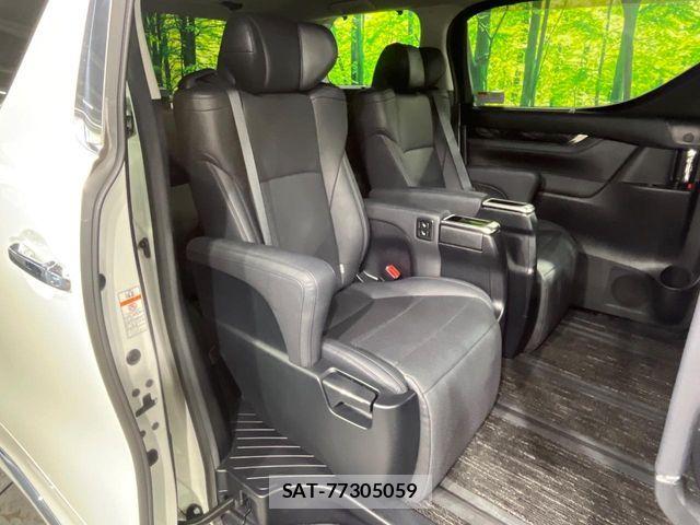 Toyota VELLFIRE 2019-10 8232217-8