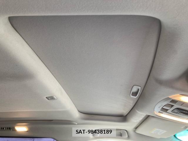 Toyota VELLFIRE 2009-09 8232227-11