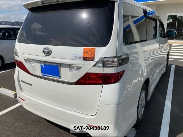 Toyota VELLFIRE 2009-09 8232227-2