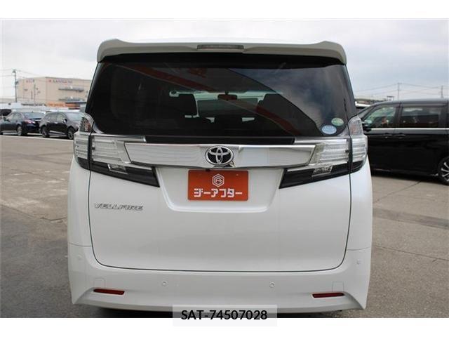 Toyota VELLFIRE 2017-05 8232220-11
