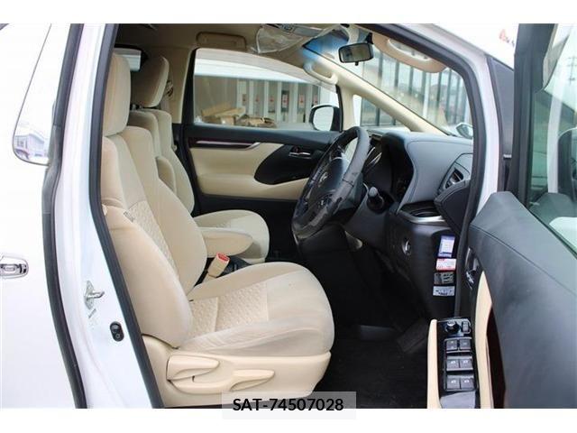 Toyota VELLFIRE 2017-05 8232220-29