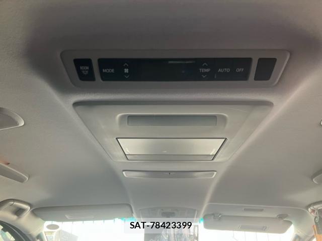Toyota VELLFIRE 2009-11 8232228-11