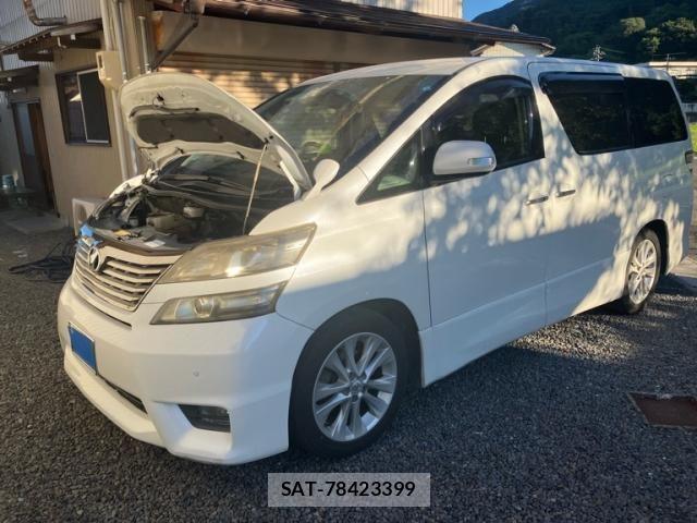 Toyota VELLFIRE 2009-11 8232228-1