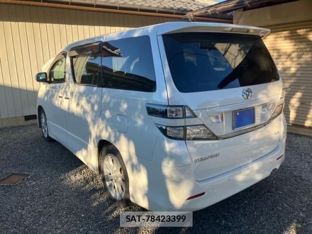 Toyota VELLFIRE 2009-11 8232228-2