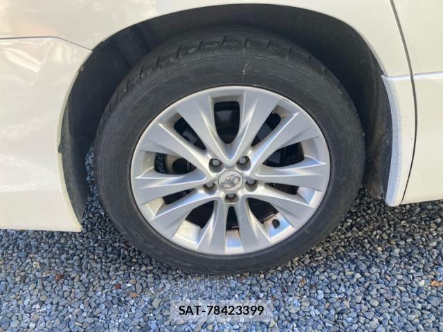 Toyota VELLFIRE 2009-11 8232228-7