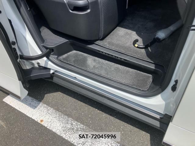 Toyota VELLFIRE 2024-05 8232218-14