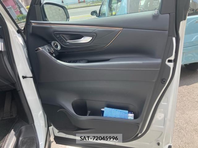 Toyota VELLFIRE 2024-05 8232218-16
