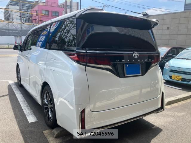 Toyota VELLFIRE 2024-05 8232218-1