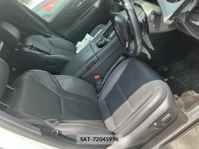 Toyota VELLFIRE 2024-05 8232218-19