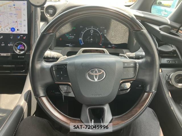 Toyota VELLFIRE 2024-05 8232218-21