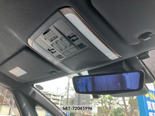 Toyota VELLFIRE 2024-05 8232218-29