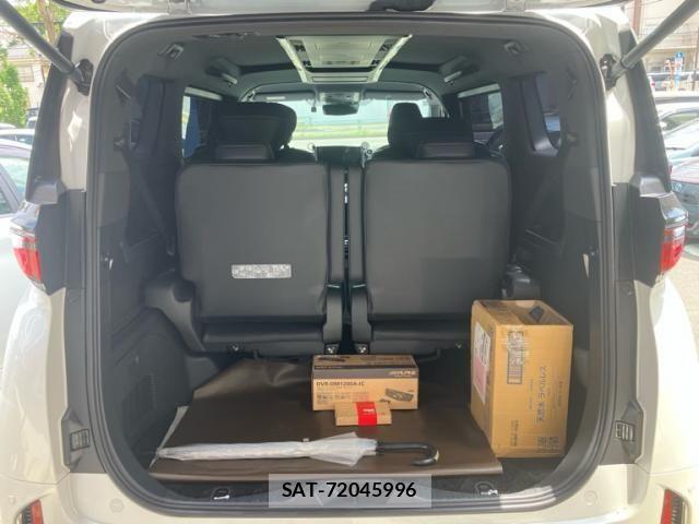 Toyota VELLFIRE 2024-05 8232218-7