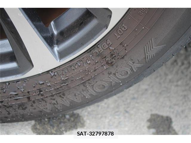 Toyota VELLFIRE 2015-02 8247018-27