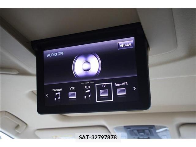Toyota VELLFIRE 2015-02 8247018-2
