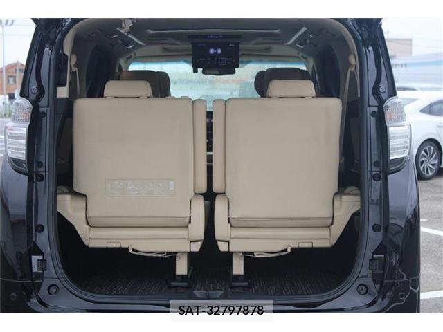 Toyota VELLFIRE 2015-02 8247018-4