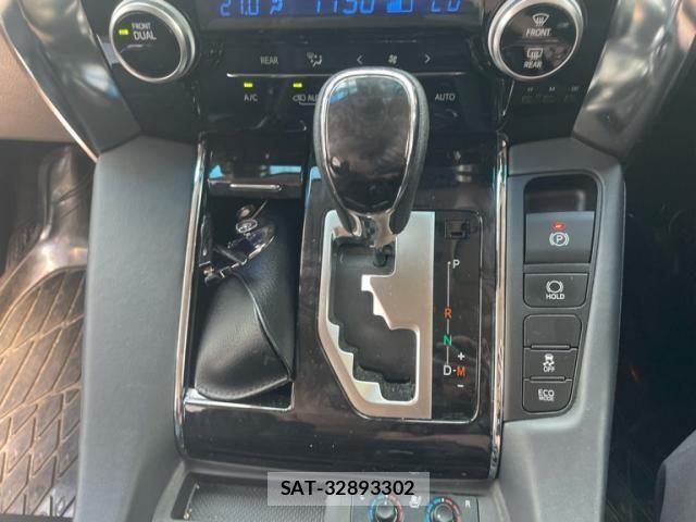 Toyota VELLFIRE 2018-12 8247008-12