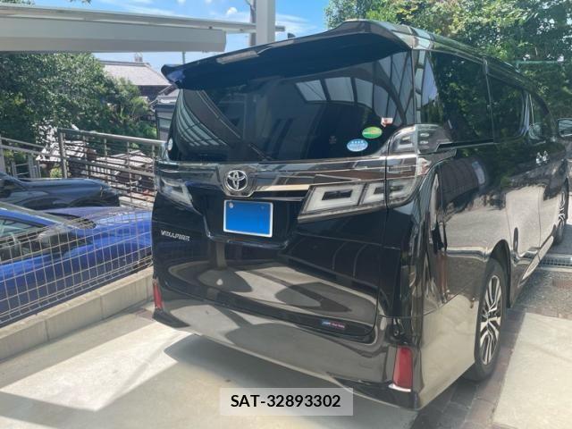 Toyota VELLFIRE 2018-12 8247008-1