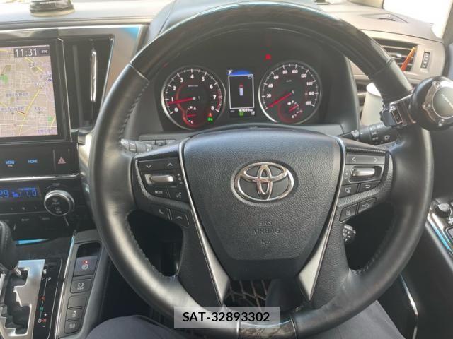 Toyota VELLFIRE 2018-12 8247008-7