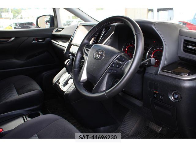 Toyota VELLFIRE 2019-03 8247017-12